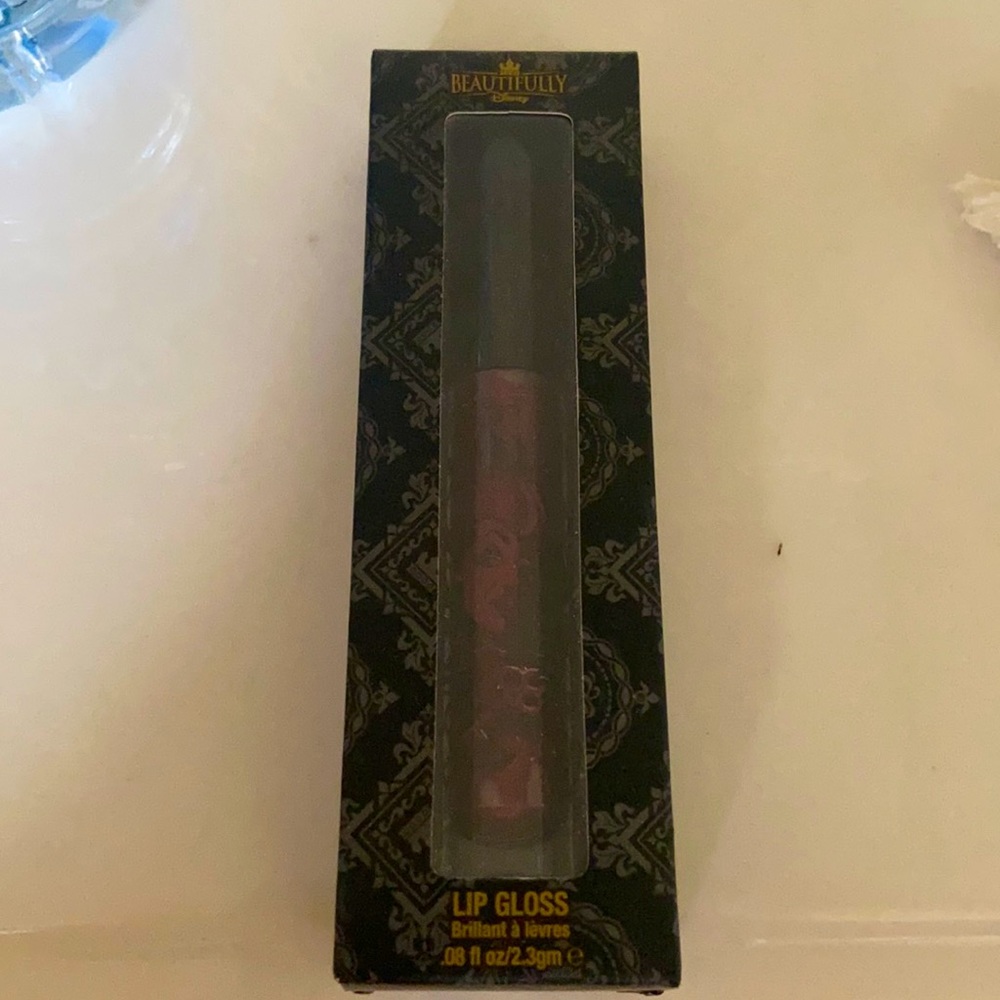 Lip gloss